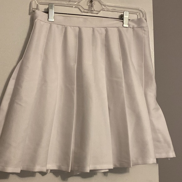 Wild Fable Women’s Pleated Skirt - Picture 2 of 7